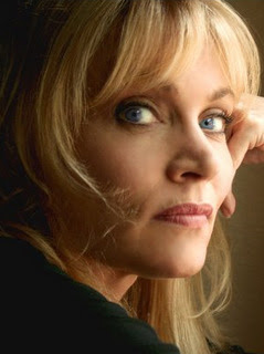 海外ドラマ、映画で活躍中の女優『ダフネ・アシュブルック(Daphne Ashbrook)』の情報ページ 海外ドラマと映画のキャスト情報